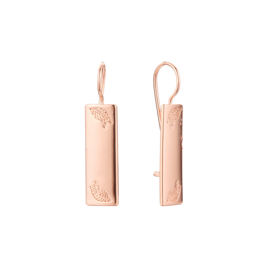 Pendientes de gancho de alambre en Oro 14K, colores de baño de oro rosa.